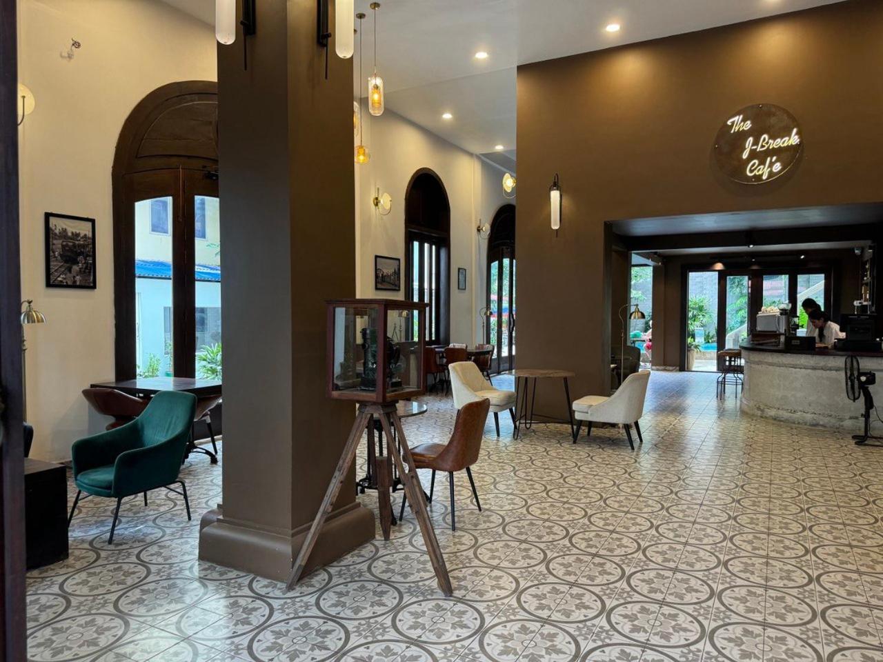 Hotel The J Break Boutique Kâmpôt Zewnętrze zdjęcie